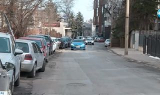 Паркиране върху тротоар: Кога шофьорите са в нарушение?