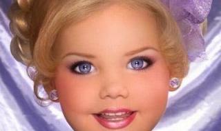 Живата кукла Барби порасна. Вижте как изглежда сега (СНИМКИ)