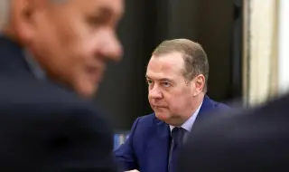 Медведев: Западът е трябвало да разбере, че не си струва да воюва с Русия