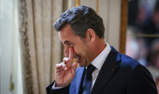 Саркози завлякъл партията си с 10 млн. евро