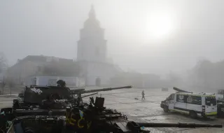 Киев осъмна под гъста мъгла от дим и сажди след руските удари