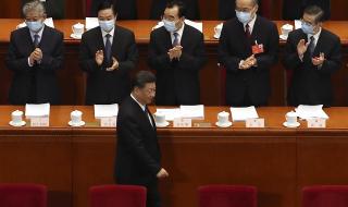 Китайските депутати откриха сесията на парламента с маски
