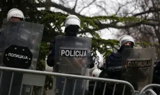 Протести в Нови Сад: Студенти настояват за освобождаване на арестувани активисти