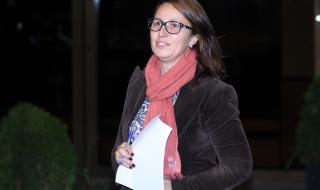 "Не се сърди, човече", табла и карти за секционните комисии в "Арена Армеец"