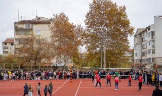 Мултифункционален спортен комплекс беше открит в голямо ямболско училище