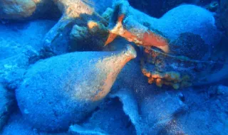 Средиземно море разкри стотици древни амфори