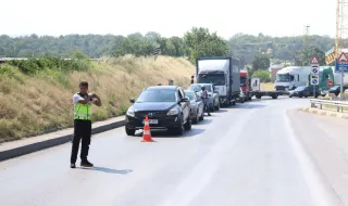 btaRomania abolishes the toll for the Danube Bridge and suggests that Bulgaria do the same,