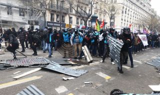 На 6 юни нова обща стачка срещу пенсионната система блокира Франция