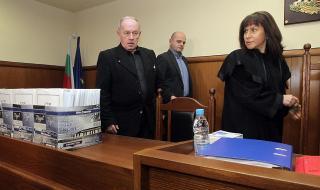 Цветан Василев не бил редовно призован за делото на КТБ (СНИМКИ)
