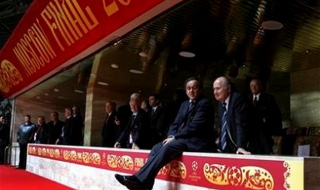 Блатер подкрепи Платини за президент на ФИФА