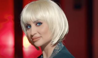 Софи Маринова стана блондинка
