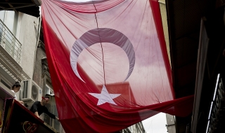 Опитът за преврат удари борсата в Истанбул