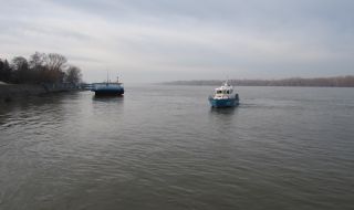 Спасиха от удавяне мигрант, опитал да преплува Дунав до Румъния