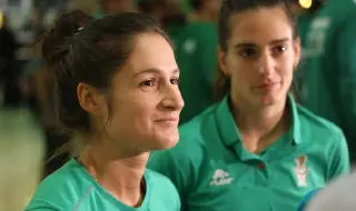 Сестрите Стоеви с обрат и класиране на четвъртфиналите в Базел