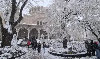 Relatives and friends bid farewell to Krasimir Kurtev from Akaga 