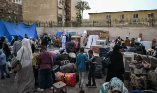 Експлозии разтърсиха районите около столицата на Судан ден след обявено хуманитарно примирие