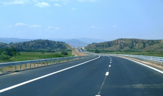 Шофьорите да карат внимателно между 54-ти и 91-ви км на АМ „Струма“