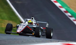 Нови три старта за Георги Димитров във Formula 4