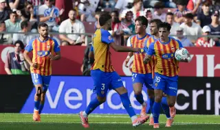 Валенсия разгроми Марасена и продължава напред за Купата на Краля