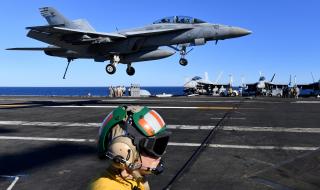 САЩ изпратиха самолетоносачи в Южнокитайско море