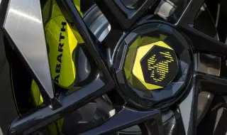 Abarth се завръща към ДВГ с по-достъпен модел