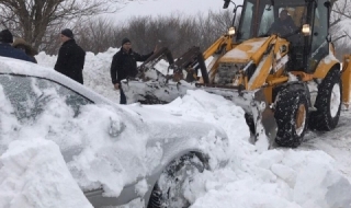 Как да се справят със снежните блокади на АМ Тракия?
