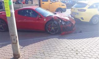 Родна попфолк звезда катастрофира с Ferrari в София