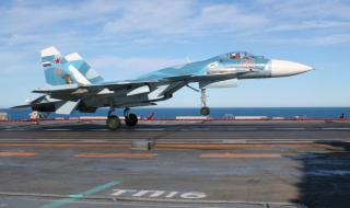 Три са причините изтребител да падне от „Адмирал Кузнецов“