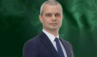 Костадинов критикува Радев, че вече официално правителството дава АМ “Черно море” на Турция