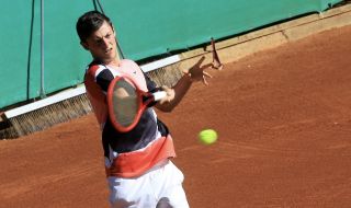 Александър Лазаров триумфира с титлата на турнира UTR Pro Tennis в София