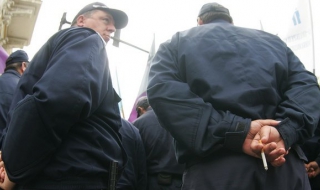 Полицаите недоволни от Цветанов, след месец решават дали ще стачкуват