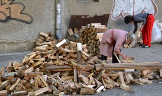 Кошмар с дървата за огрев в страната, хората се чудят какво да правят 
