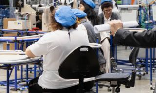 БСК: Правителството иска бизнесът да плати сметката