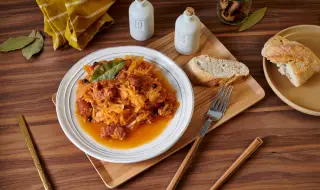 Рецепта на деня: Кисело зеле с много екстри за празничната трапеза