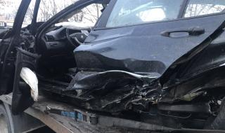 Шофьор с опасност за живота след удар в мантинела