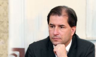 Борислав Цеков: Промените в Конституцията няма да решат големите проблеми в България