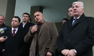 Борисов в Сопот: Доста хора до края на деня ще бъдат уволнени