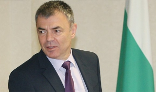 Министър Игнатов подаде оставка, Борисов я прие