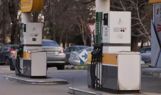 НАП: Ръст на цените на горивата - дизелът +37%, бензинът +18,7% след ескалацията в Иран