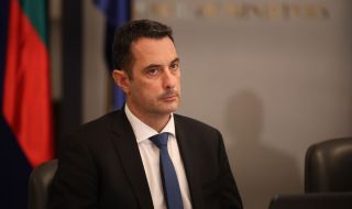 Гвоздейков за падналия дрон: Ще свикам незабавна среща с Морска администрация