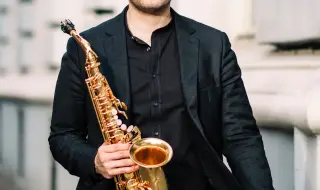 Концерт за саксофон от Джон Уилямс звучи в зала „България” за рождения му ден