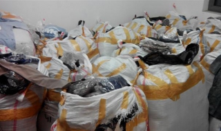 Задържаха над 6 000 фалшиви дрехи и обувки