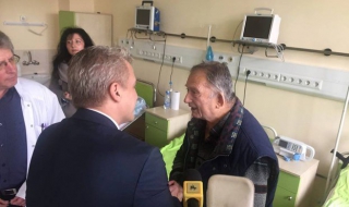 Петър Москов откри ремонтирано отделение в Перник