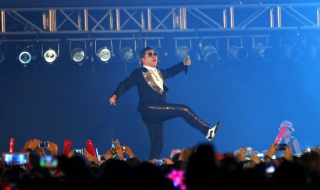 Гангнам на рапъра PSY уби баща на 3 деца