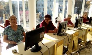 „Интернет за всички 55+“ на А1 помогна на 100 души от третата възраст да се научат да използват компютър