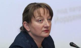 Министър Сачева с важна информация за детските надбавки и пенсиите