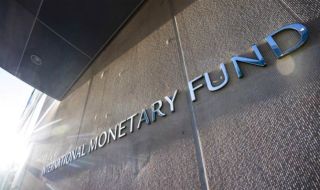 МВФ одобри пакет заеми за Киев в размер на 15,6 милиарда долара