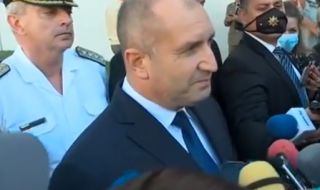 Радев проговори за бюджета, изборите и политическия проект на Петков и Василев 