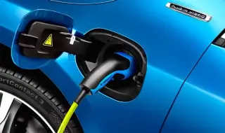 Автомобилен шеф определи plug-in хибридите като „най-лошото от двата свята“