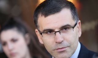Дянков притеснен за бюджета